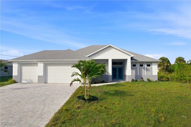 707 McKinley AVE, Lehigh Acres, FL 33972