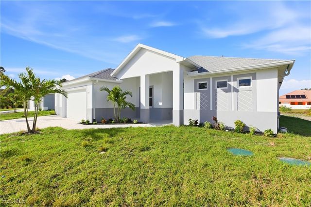 707 McKinley AVE, Lehigh Acres, FL 33972