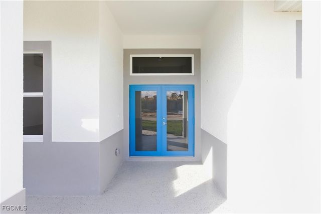 707 McKinley AVE, Lehigh Acres, FL 33972