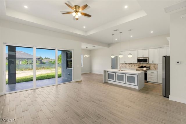 707 McKinley AVE, Lehigh Acres, FL 33972