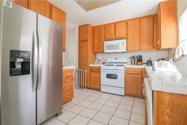 1202 W Cornell, Rialto, CA 92376