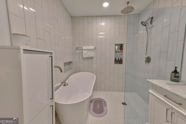 2075 Clairmeade Valley Road NE, Atlanta, GA 30329