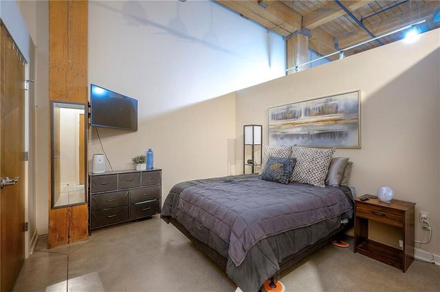 712 Broadway Boulevard 304, Kansas City, MO 64105