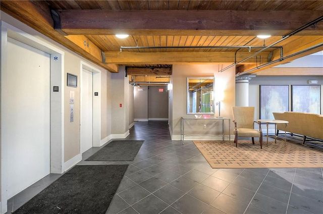 712 Broadway Boulevard 304, Kansas City, MO 64105