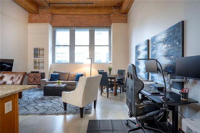 712 Broadway Boulevard 304, Kansas City, MO 64105