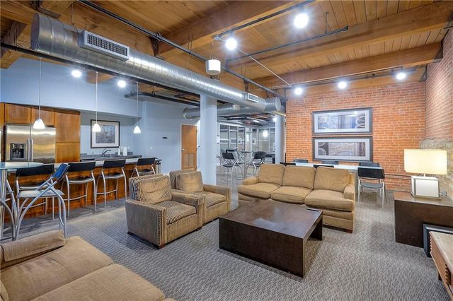 712 Broadway Boulevard 304, Kansas City, MO 64105