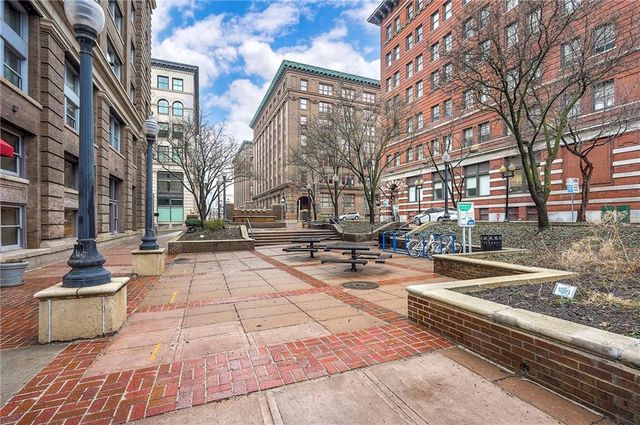 712 Broadway Boulevard 304, Kansas City, MO 64105