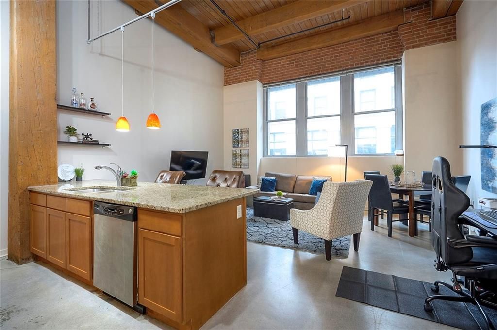 712 Broadway Boulevard 304, Kansas City, MO 64105