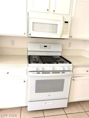 853 Single Tree Drive, Las Vegas, NV 89123