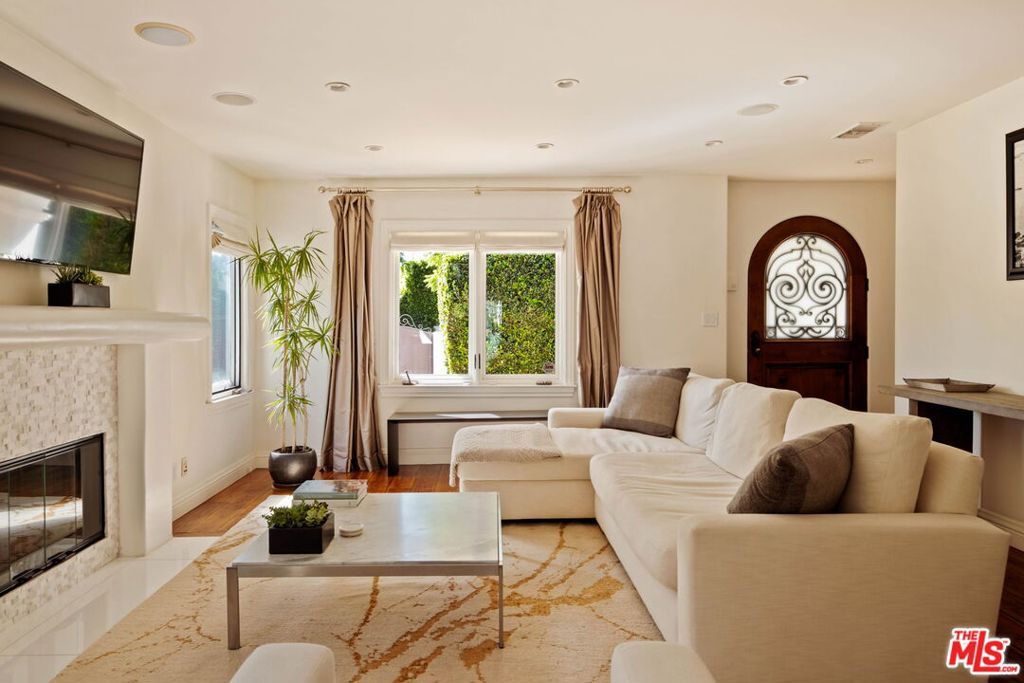 548 Huntley Drive, Los Angeles, CA 90048 — photo 4