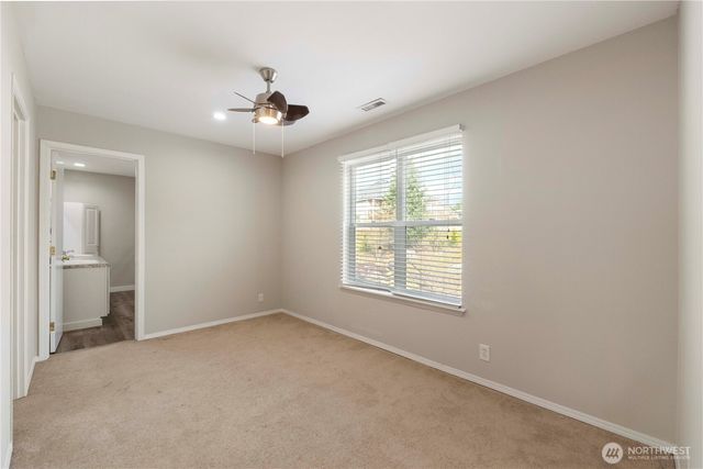 8213 209th Avenue Ct E, Bonney Lake, WA 98391