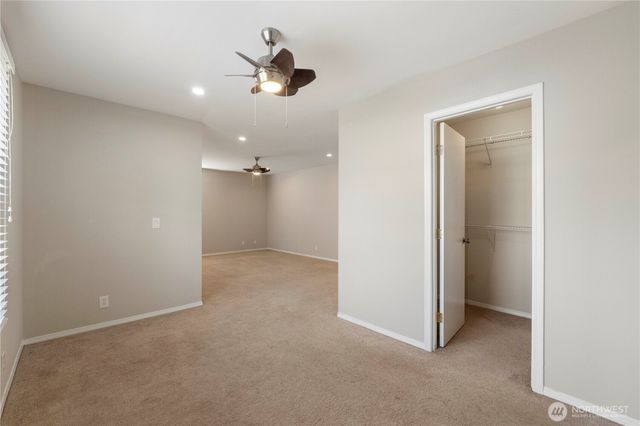 8213 209th Avenue Ct E, Bonney Lake, WA 98391