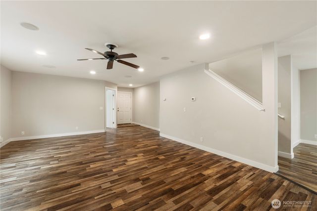 8213 209th Avenue Ct E, Bonney Lake, WA 98391