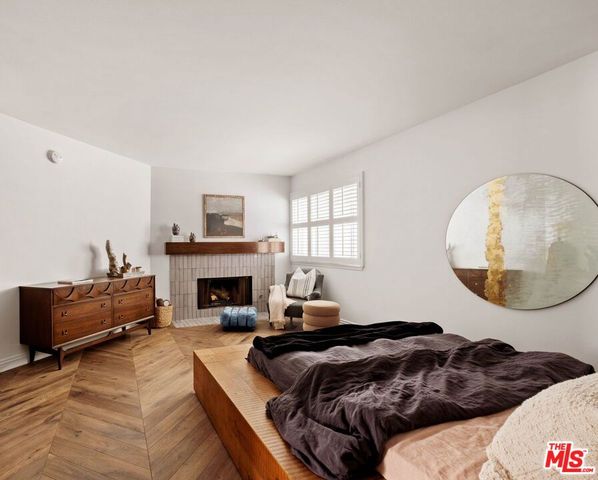 1014 9th Street 1, Santa Monica, CA 90403