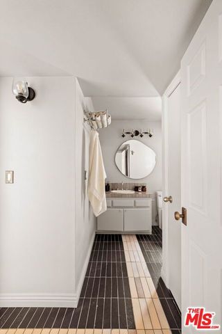 1014 9th Street 1, Santa Monica, CA 90403