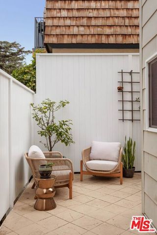 1014 9th Street 1, Santa Monica, CA 90403