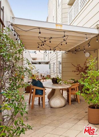 1014 9th Street 1, Santa Monica, CA 90403