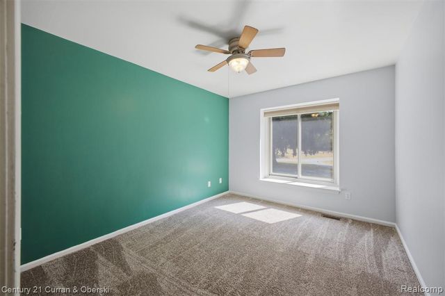 35903 Howard Road, Farmington, MI 48331