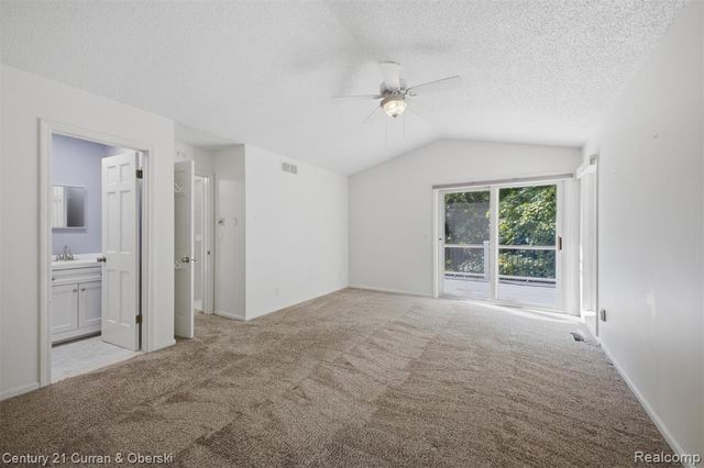 35903 Howard Road, Farmington, MI 48331