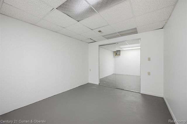 35903 Howard Road, Farmington, MI 48331