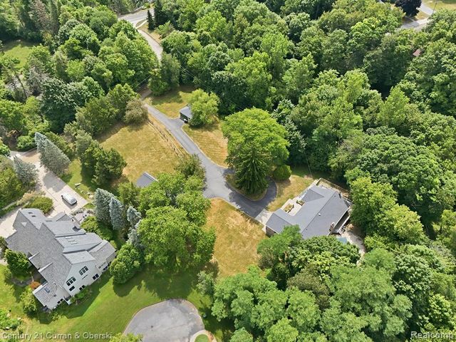 35903 Howard Road, Farmington, MI 48331