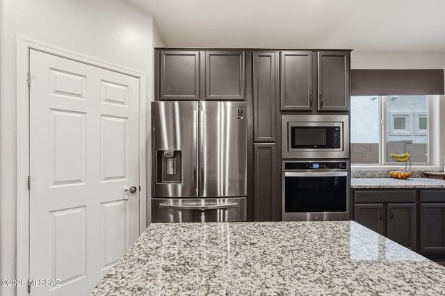 13435 E Homesteaders Lane, Tucson, AZ 85747