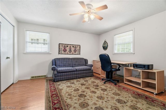 5080 Shamrock Avenue NW, North Canton, OH 44720