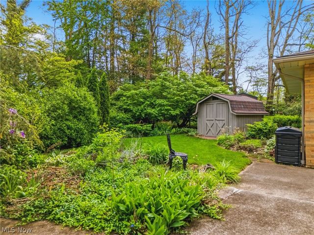 5080 Shamrock Avenue NW, North Canton, OH 44720