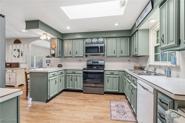 5080 Shamrock Avenue NW, North Canton, OH 44720