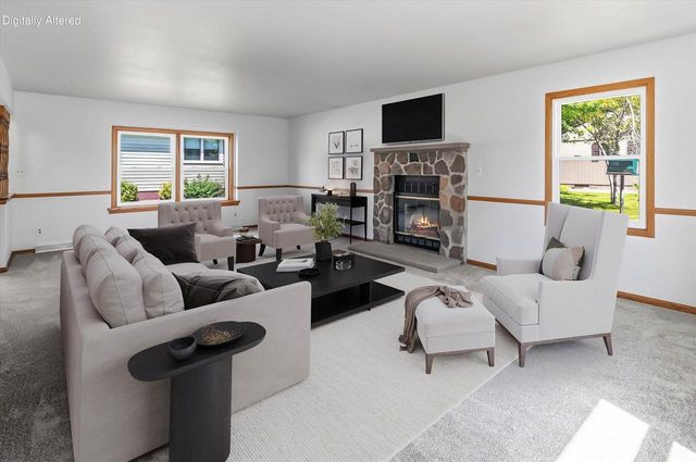 540 W Norport DRIVE, Port Washington, WI 53074