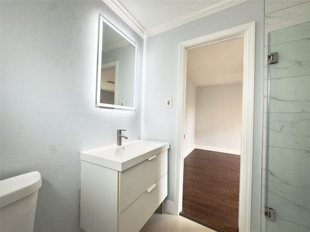 1415 Mapleton Drive, Houston, TX 77043