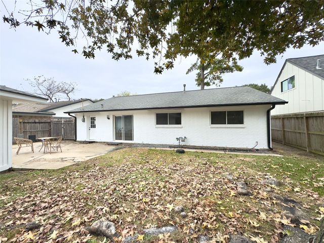 1415 Mapleton Drive, Houston, TX 77043