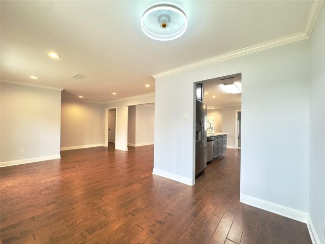 1415 Mapleton Drive, Houston, TX 77043