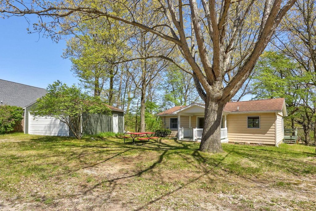 3097 Muntin Drive, Millington Twp, MI 48746