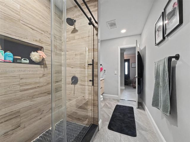 6726 Orchid Dr, Miami Lakes, FL 33014