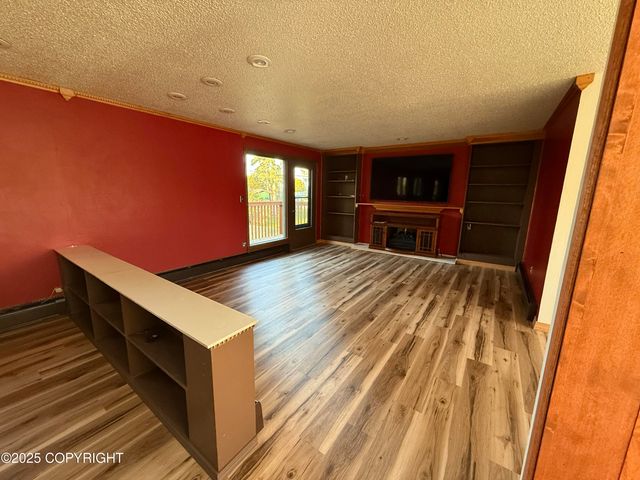 6911 Mink Avenue, Anchorage, AK 99504