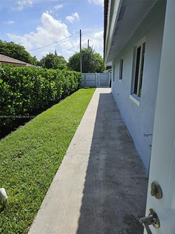 20137 SW 88th Ct 20135, Cutler Bay, FL 33189