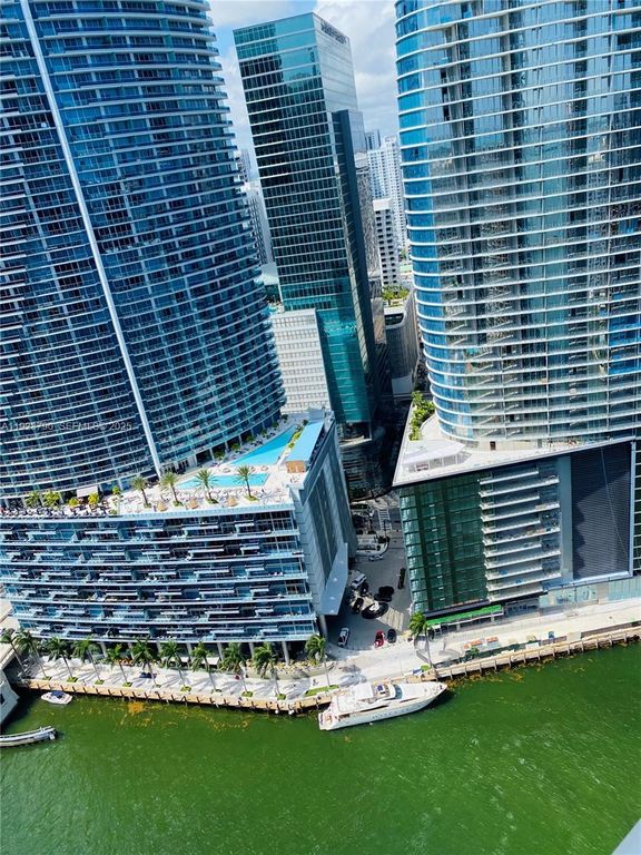 465 Brickell Ave 3804, Miami, FL 33131