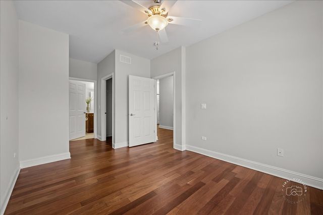 2843 Hillcrest Circle, Naperville, IL 60564