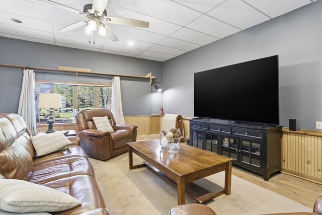 25 Thomas Pl, Leominster, MA 01453
