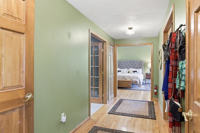 25 Thomas Pl, Leominster, MA 01453