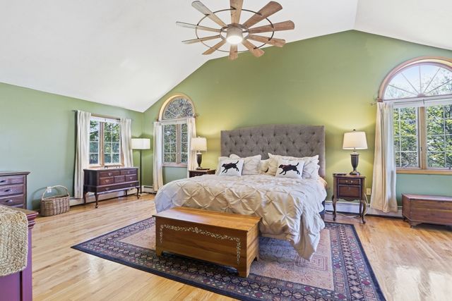 25 Thomas Pl, Leominster, MA 01453