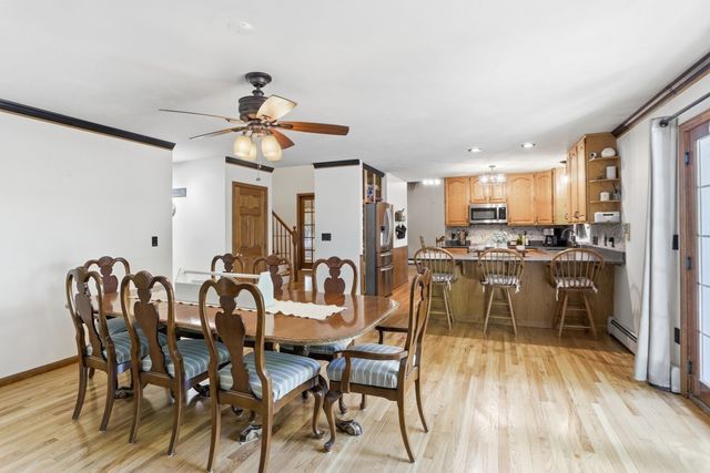 25 Thomas Pl, Leominster, MA 01453