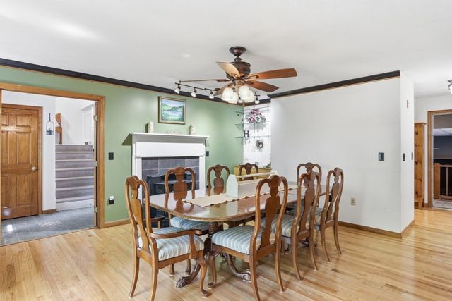 25 Thomas Pl, Leominster, MA 01453