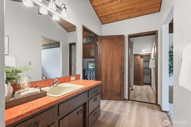 38207 SE 45th Place, Snoqualmie, WA 98065