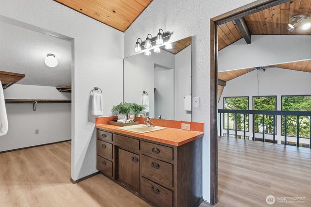 38207 SE 45th Place, Snoqualmie, WA 98065
