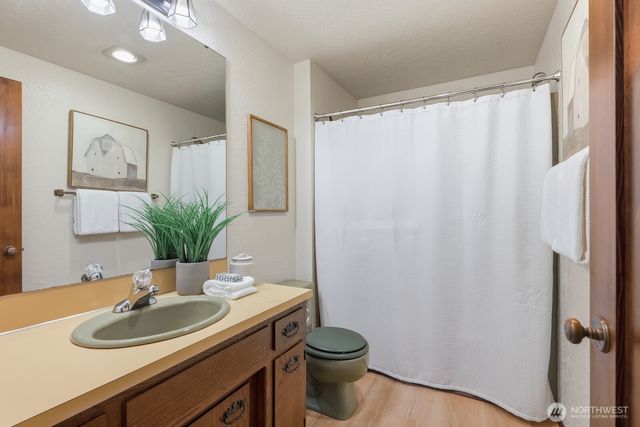 38207 SE 45th Place, Snoqualmie, WA 98065