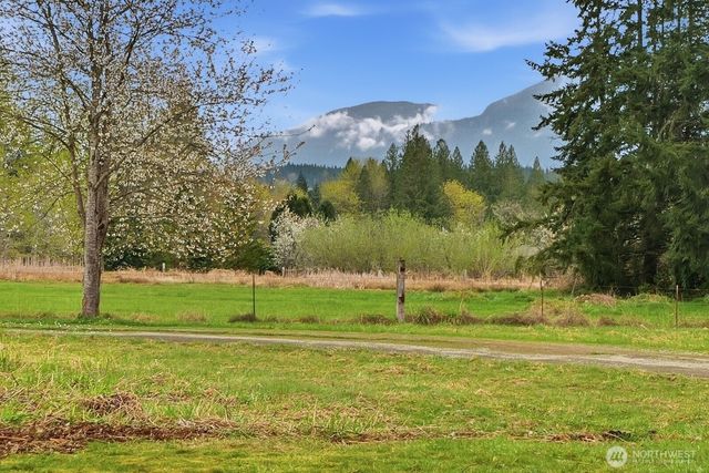 38207 SE 45th Place, Snoqualmie, WA 98065