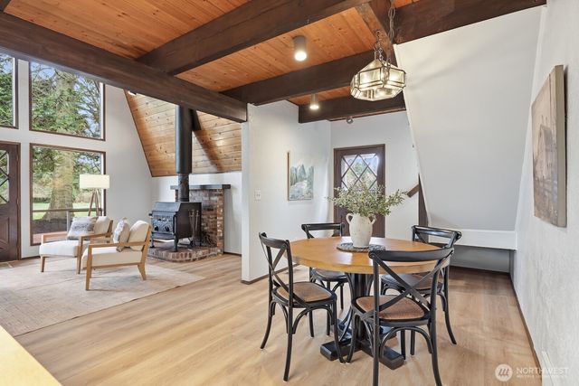 38207 SE 45th Place, Snoqualmie, WA 98065