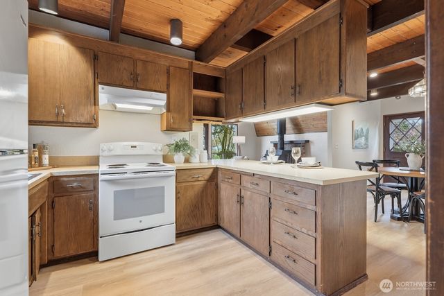 38207 SE 45th Place, Snoqualmie, WA 98065